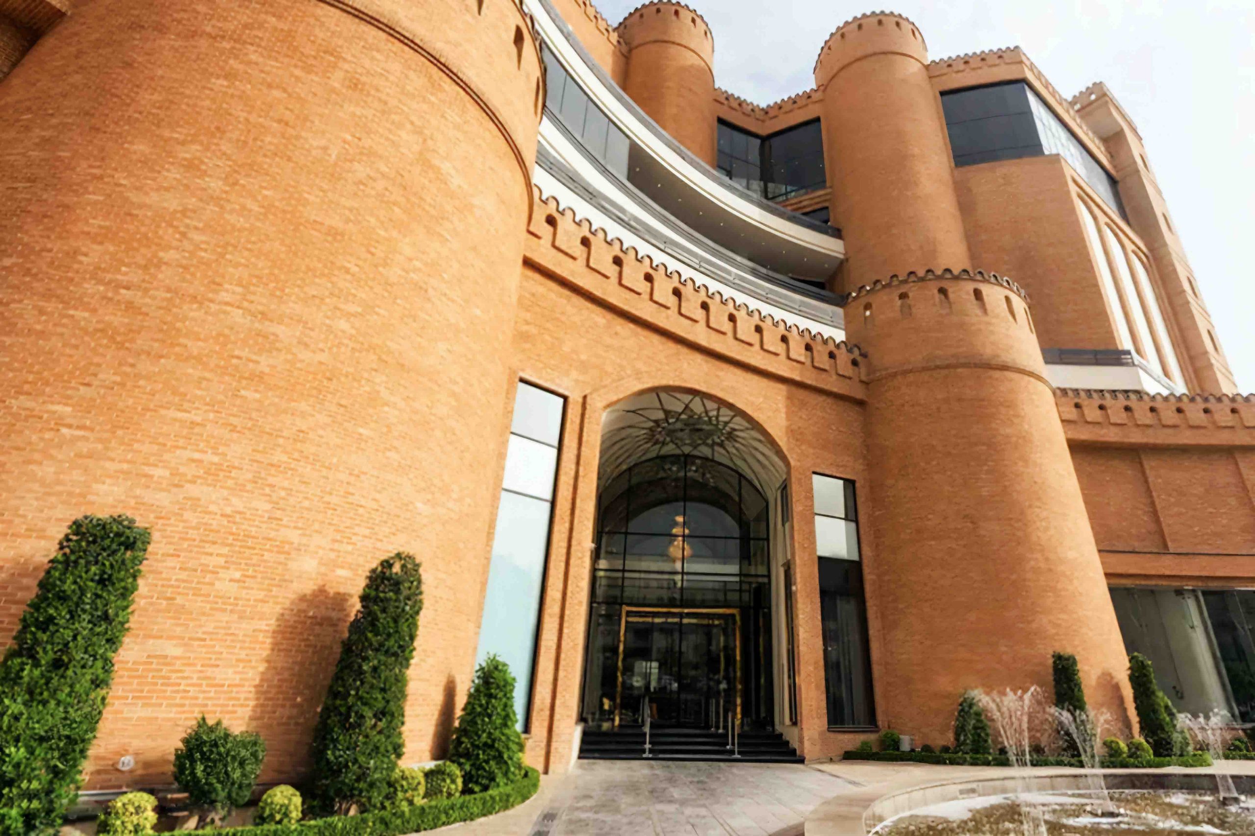 Niayesh Mall