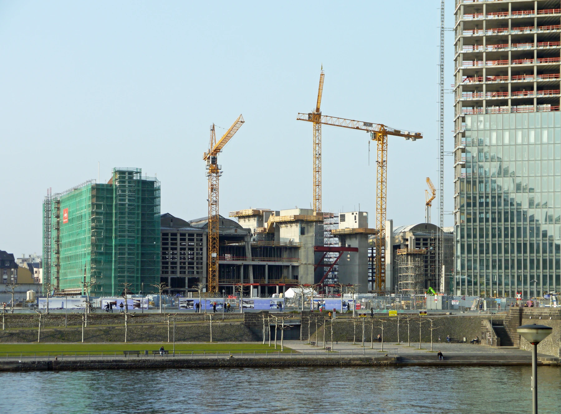 ECB headquarters construction and the retained Grossmarkthalle