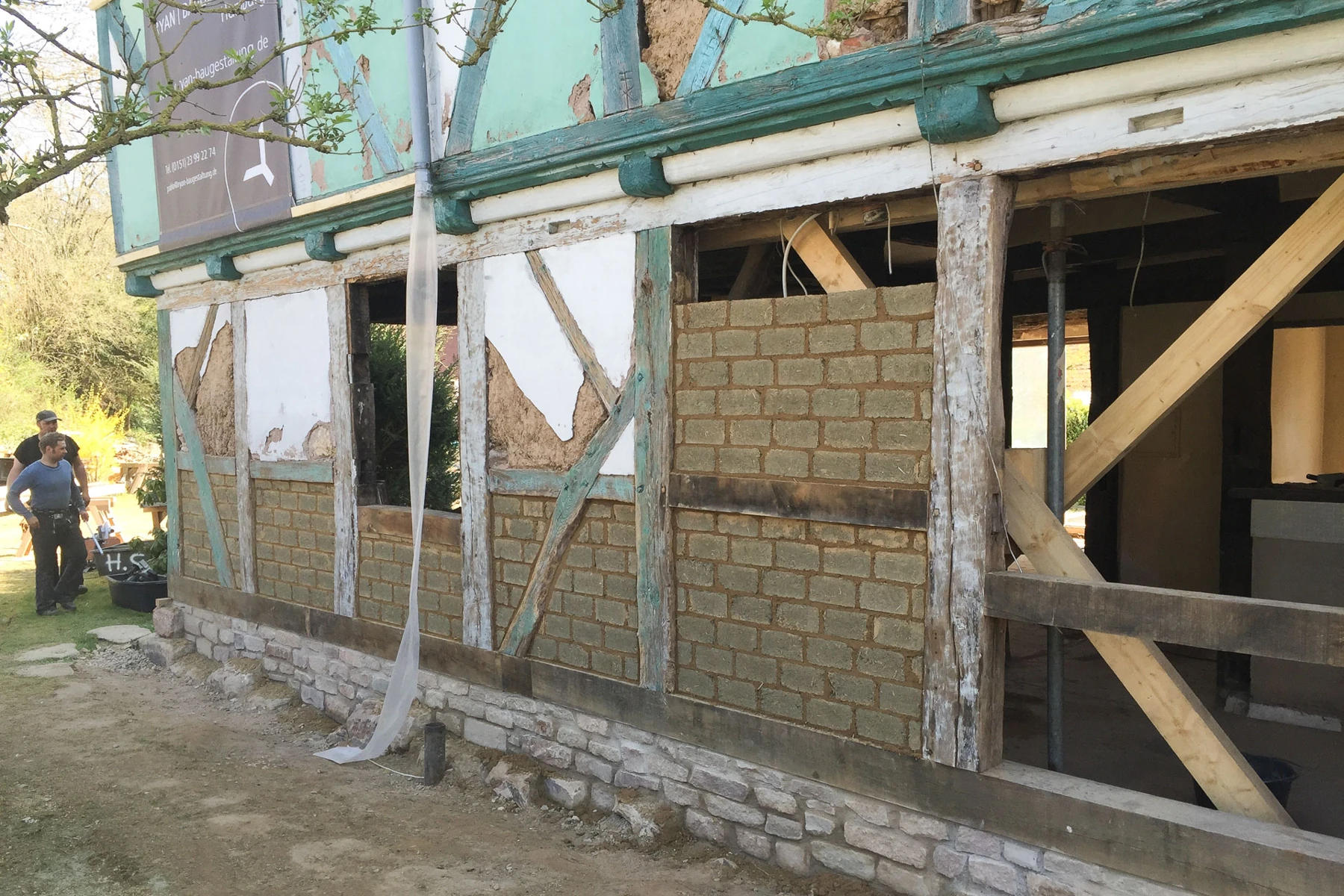Frame, infill and masonry interfaces