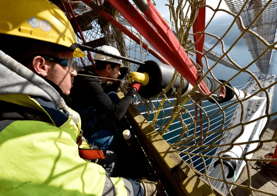 Yavuz Sultan Selim bridge: cable installation team