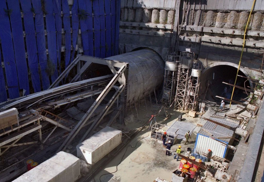 Marmaray: excavation and tunnel interface