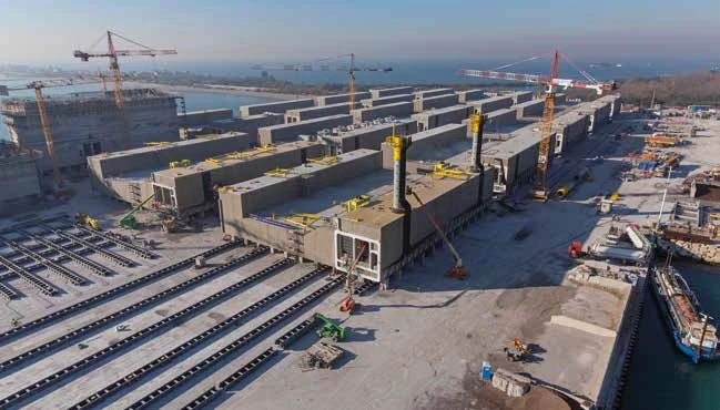 MOSE reinforced-concrete caissons during manufacture