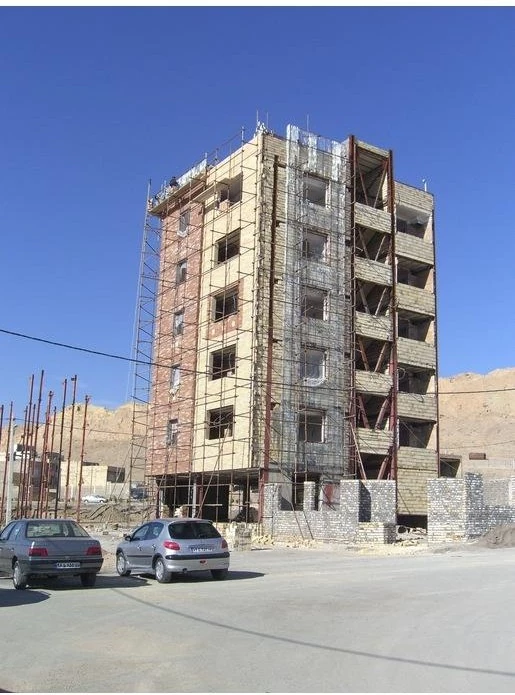Qom exterior source view