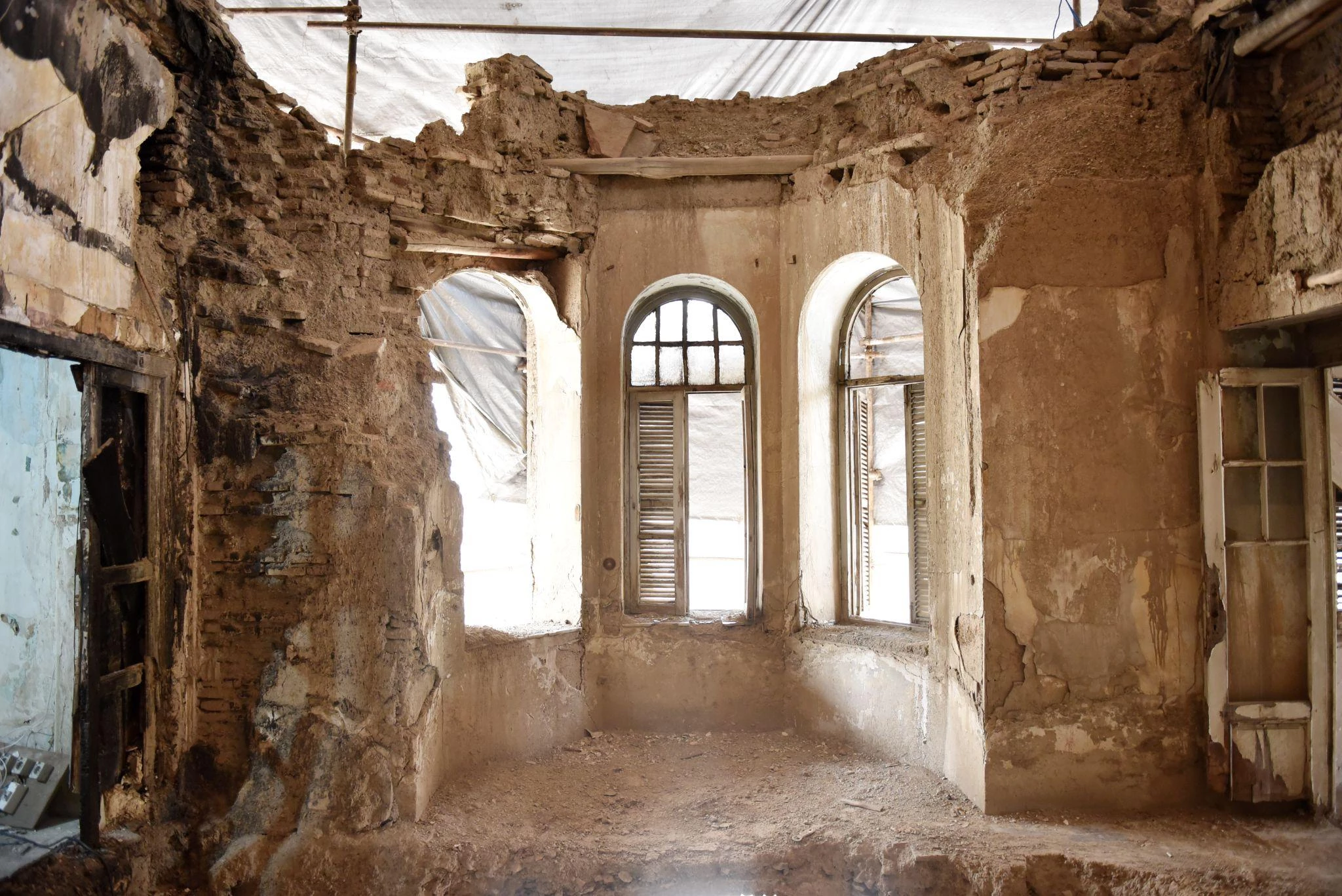 Zahir interior before view